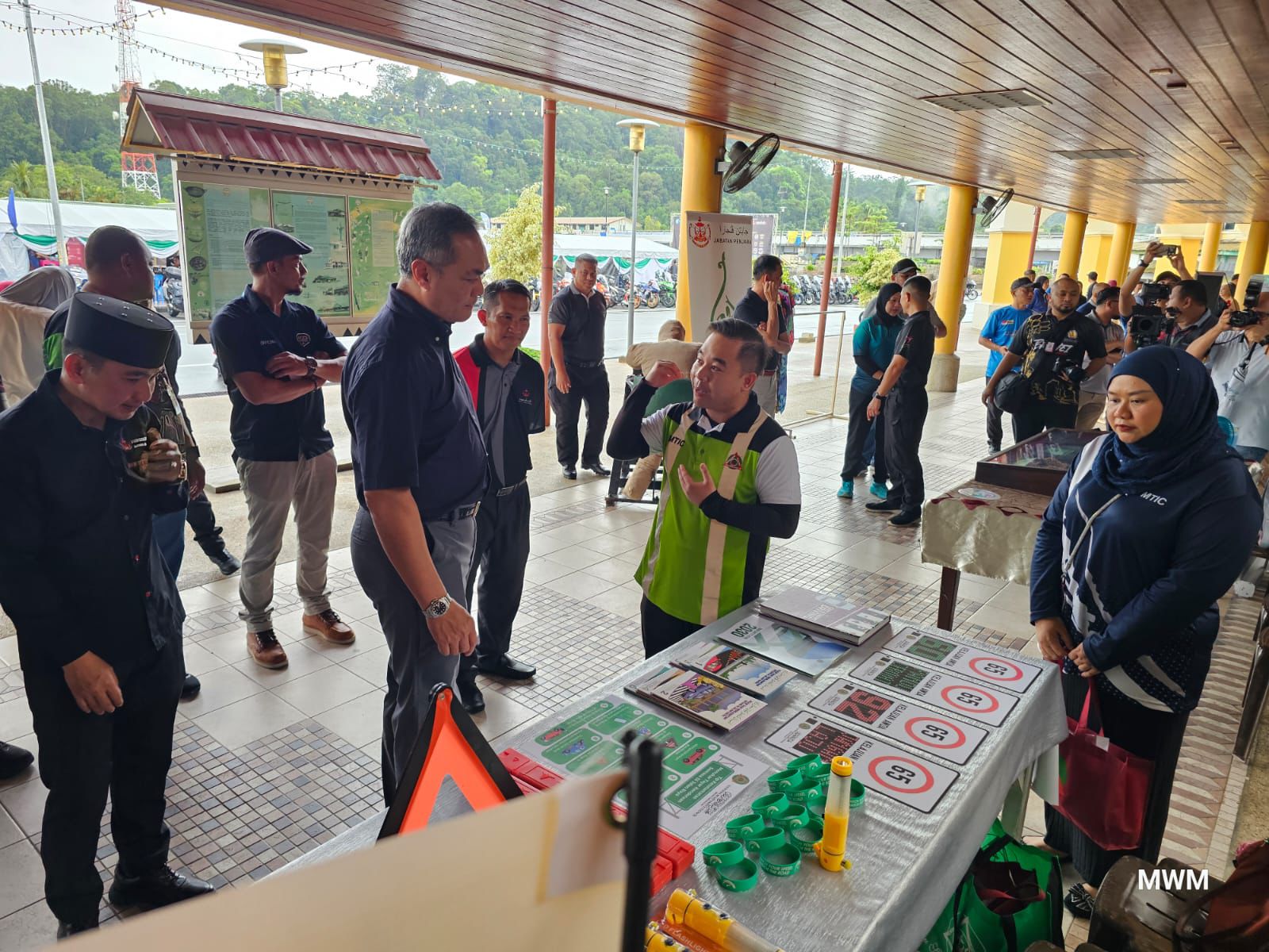 Pameran Majlis Kebangsaan Keselamatan Jalan Raya (MKKJR) sempena Program Ke Temburong Bisai Edisi Borneo Bike Gathering 2025